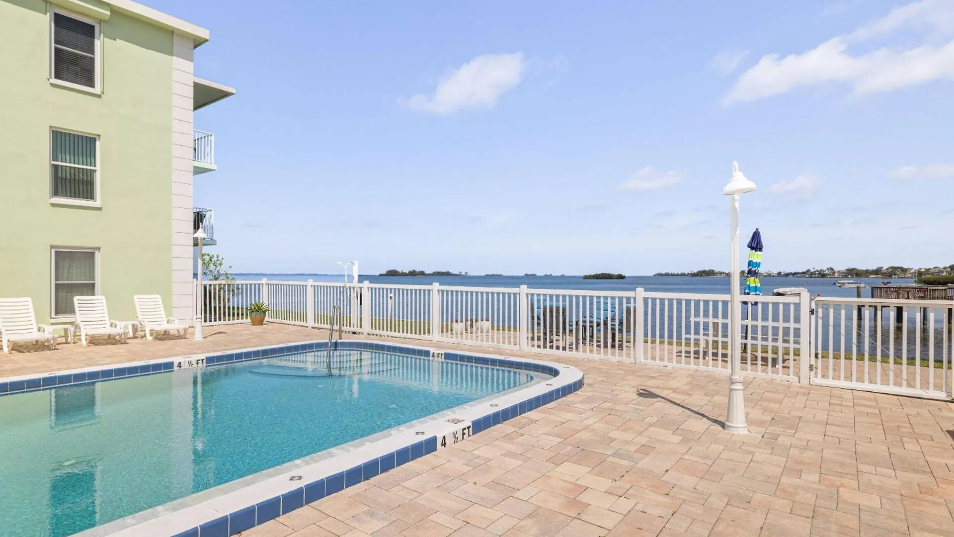Stunning 1St Floor Views Villa Dunedin Holiday home
